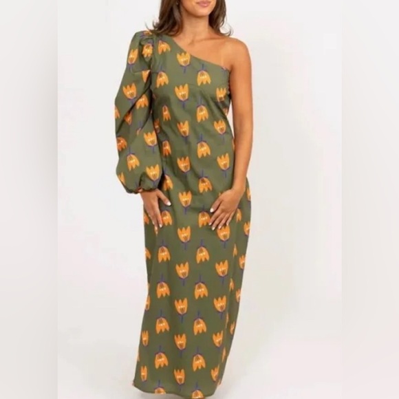 Karlie size medium NWT - Picture 1 of 2